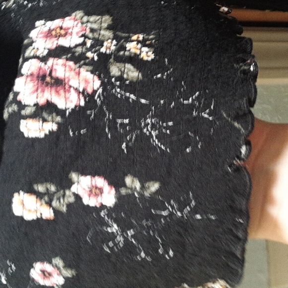 XL , Xhilaration, 2 piece bohemian wrap pants and matching smocked crop top. - Picture 8 of 11